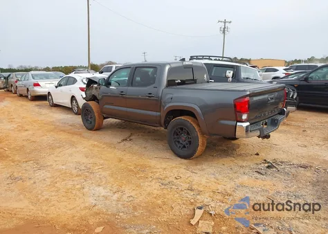 2018 Toyota Tacoma Sr5 V6 z USA, uszkodzony, nr VIN 3TMAZ5CN5JM069215